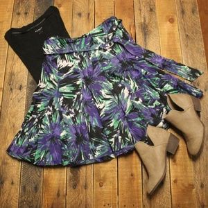 Kenneth Cole Reaction abstract print skirt size 2